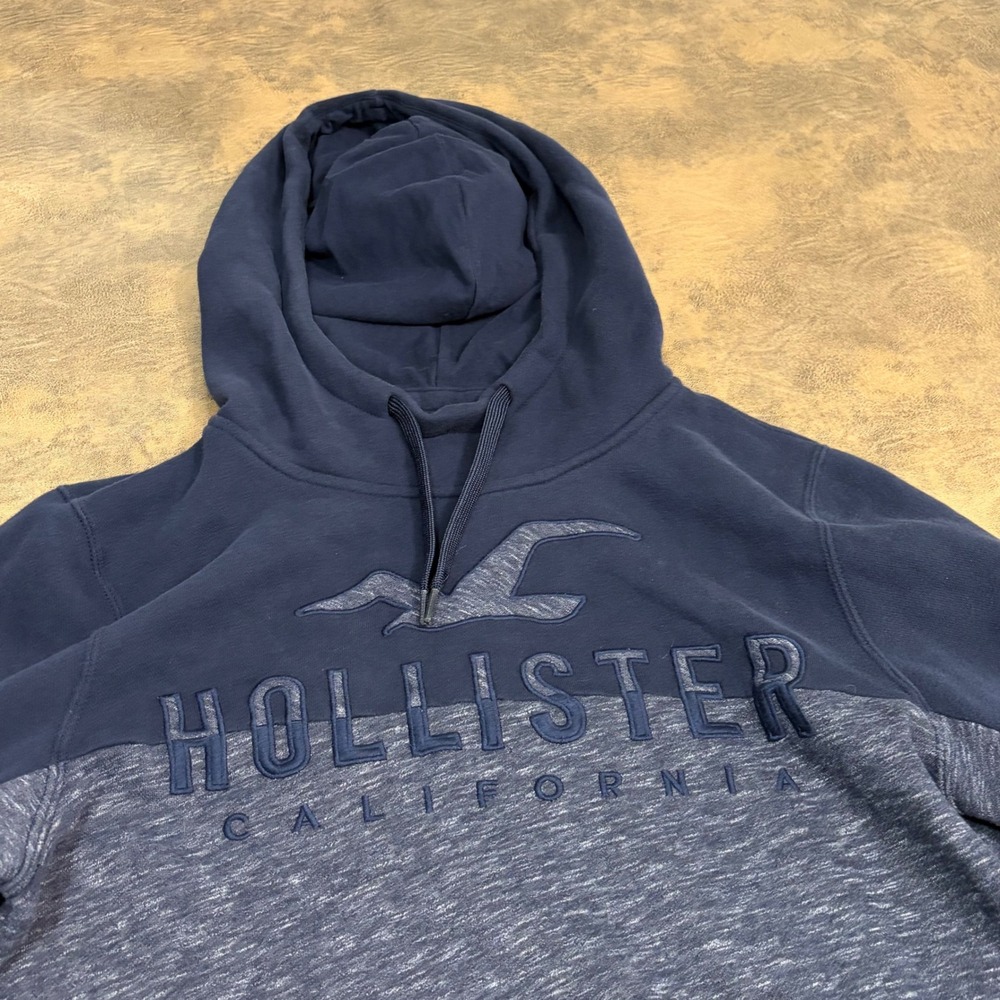 Hollister Hoodie Mens Medium Blue Two Tone Embroidered Logo Pullover Sweatshirt